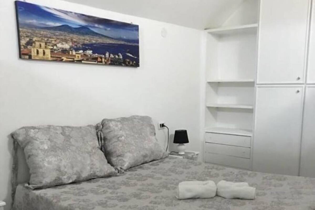 Cortinas blackout, tabla de planchar con plancha y wifi gratis 