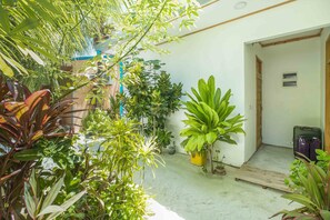 Basic Double Room, 1 Queen Bed, Non Smoking | Garden view