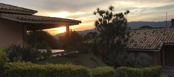 Peaceful and cozy farmhouse Illuminated swimming pool Sauna Barbecue Wi-Fi