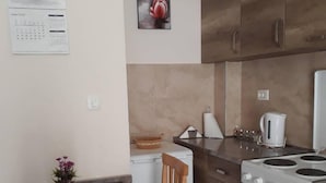 Private kitchen - Melodia del Mare 2, apartments (Dobrota)