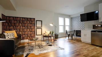 TV, fireplace, offices