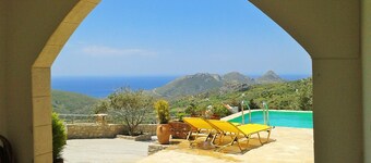 Villa Liberty with fantastic view,close to a farm in a traditional village.