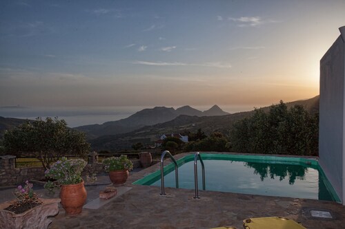 Villa Liberty with fantastic view,close to a farm in a traditional village.