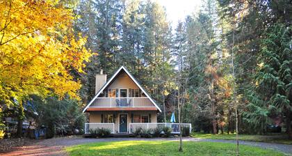 Chalet, Clean, 3BR / 2BA Snowline, Parhaat hinnat, lähellä hiihtoa, WiFi ja kuuma