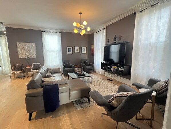 Smart TV, video games, DVD player, books