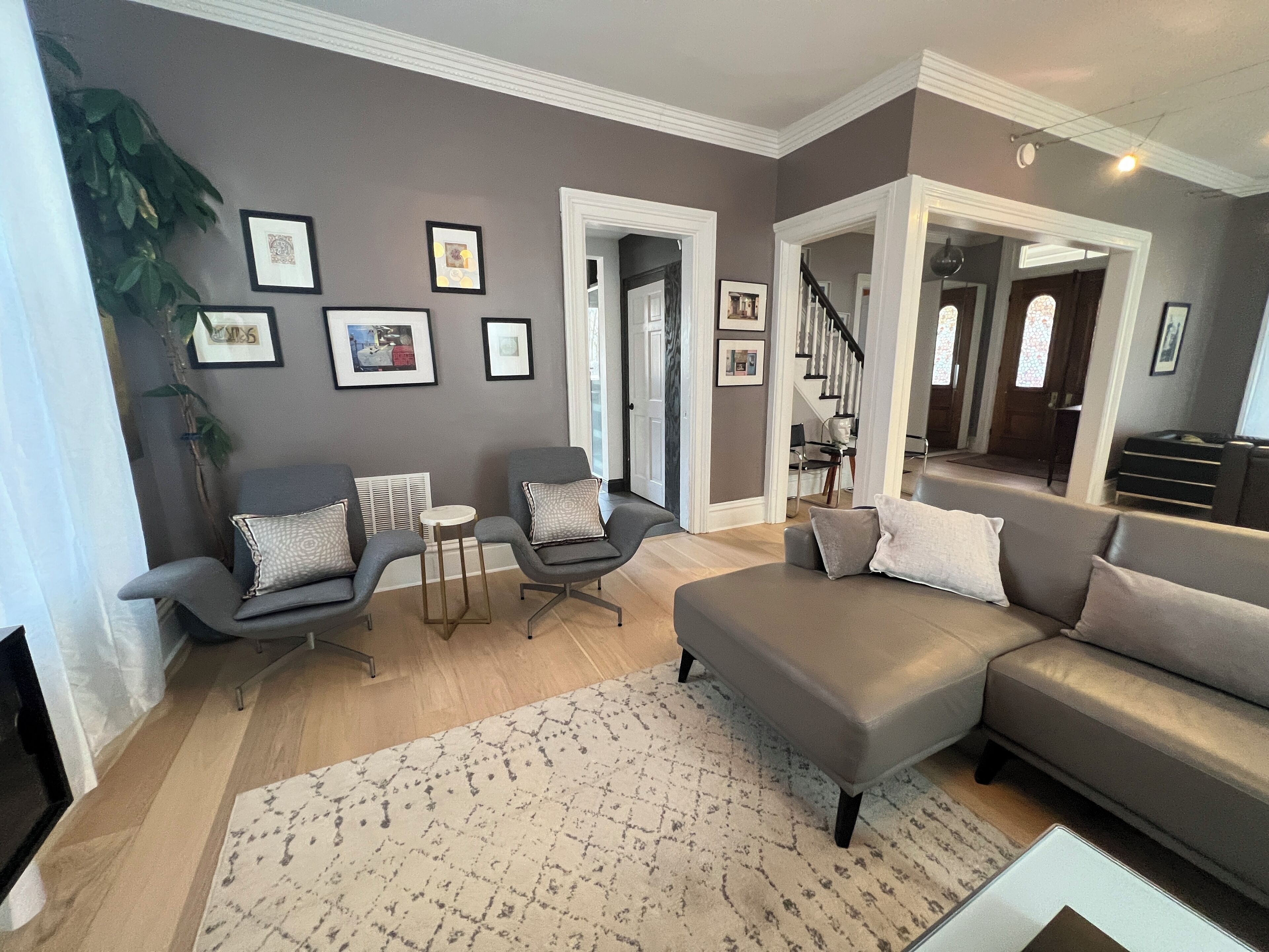 Een smart-tv, videogames, een dvd-speler en boeken