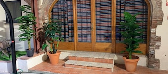 Cozy cottage THE PATI DE l'Albera located between sea and mountains