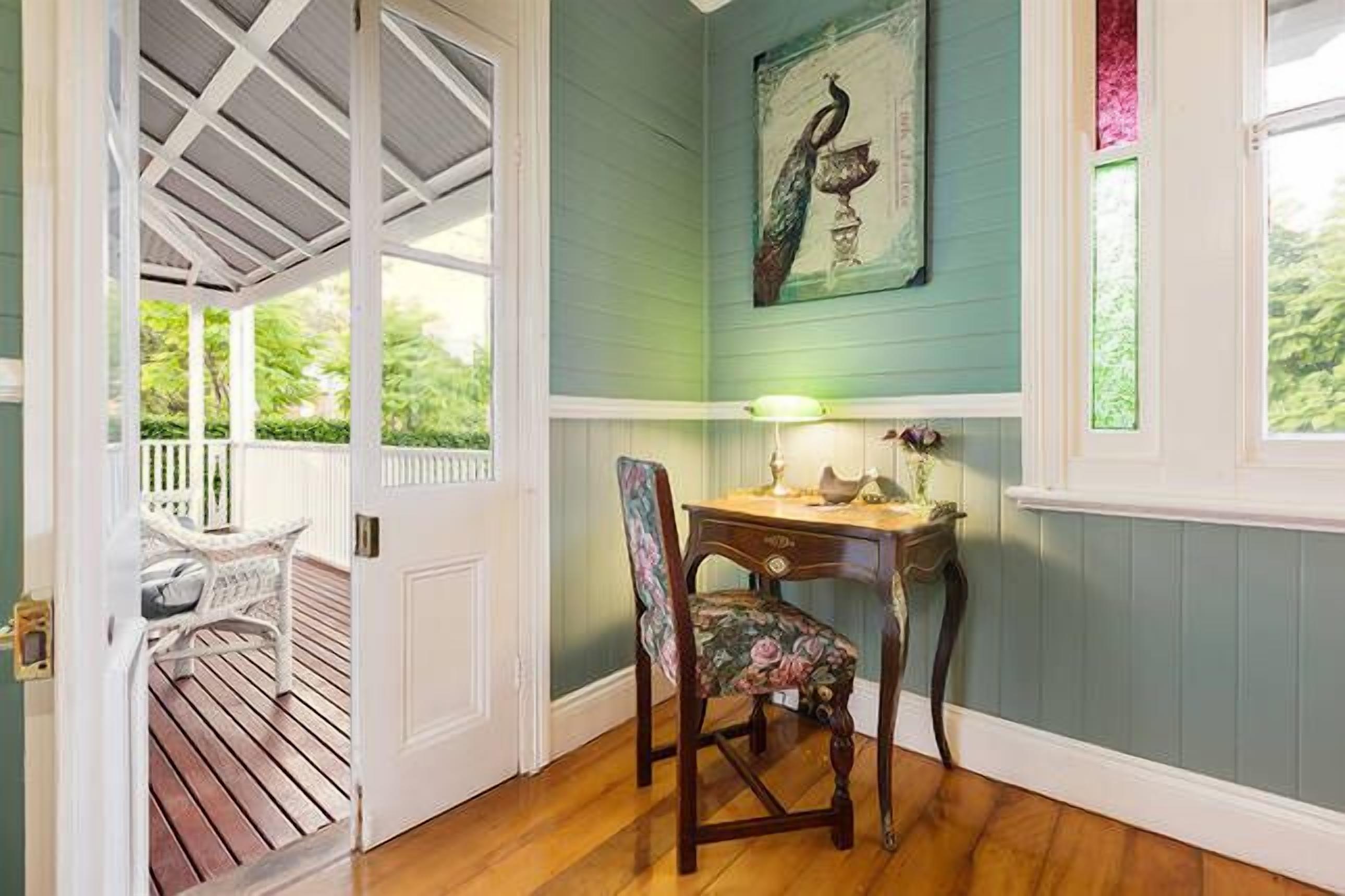 'Tara-Lee': A Step Back in Time... — image 17