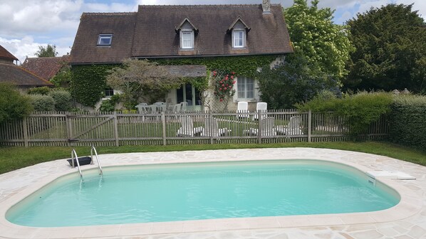 Piscine extérieure, piscine chauffée