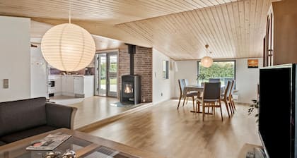 Superbe maison de 3 chambres Ă Gedser