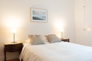 2 chambres, fer et planche à repasser, Wi-Fi, literie fournie