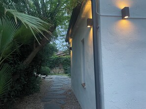 Exterior detail - All - in! Villa with view, pool, quiet and private. (Tordera)