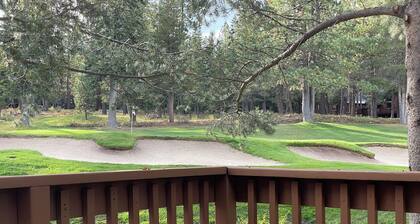 Grand Sierra Cabin On The 13th Green Of Tahoe Donner