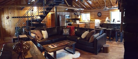 TV, fireplace, ping pong, stereo