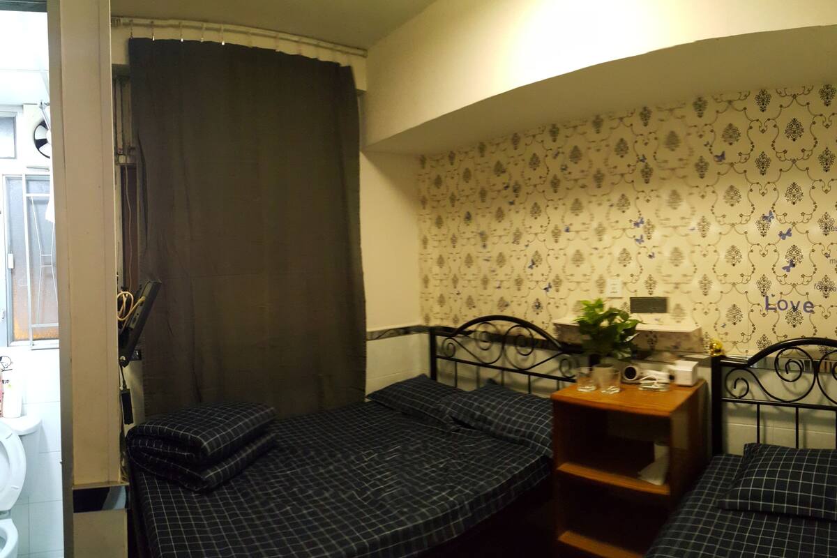 Classic Triple Room, Multiple Beds, Non Smoking | Egyptian cotton sheets, premium bedding, iron/ironing board (on request)