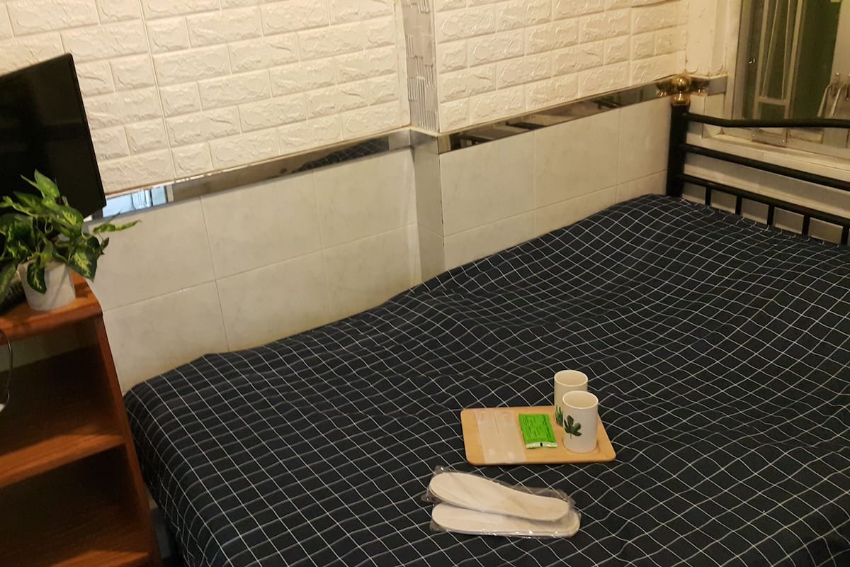 Classic Double Room, 1 Double Bed, Non Smoking | Egyptian cotton sheets, premium bedding, iron/ironing board (on request)