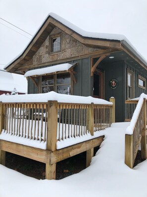 Exterior - A hand-crafted cabin built in the middle of a Christmas Tree farm. (Waynesville)