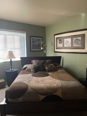 2 bedrooms, iron/ironing board, WiFi, bed sheets - Well appointed condominium with a gorgeous view (Tucson)