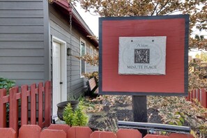 Exterior detail - 410 Minute Place-In the heart of Walla Walla (Walla Walla)