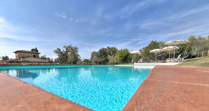 Luxusvilla mit Swimmingpool in Chianti-Schlafmöglichkeiten für 22 (oder +/- Personen) .Große Gruppen
