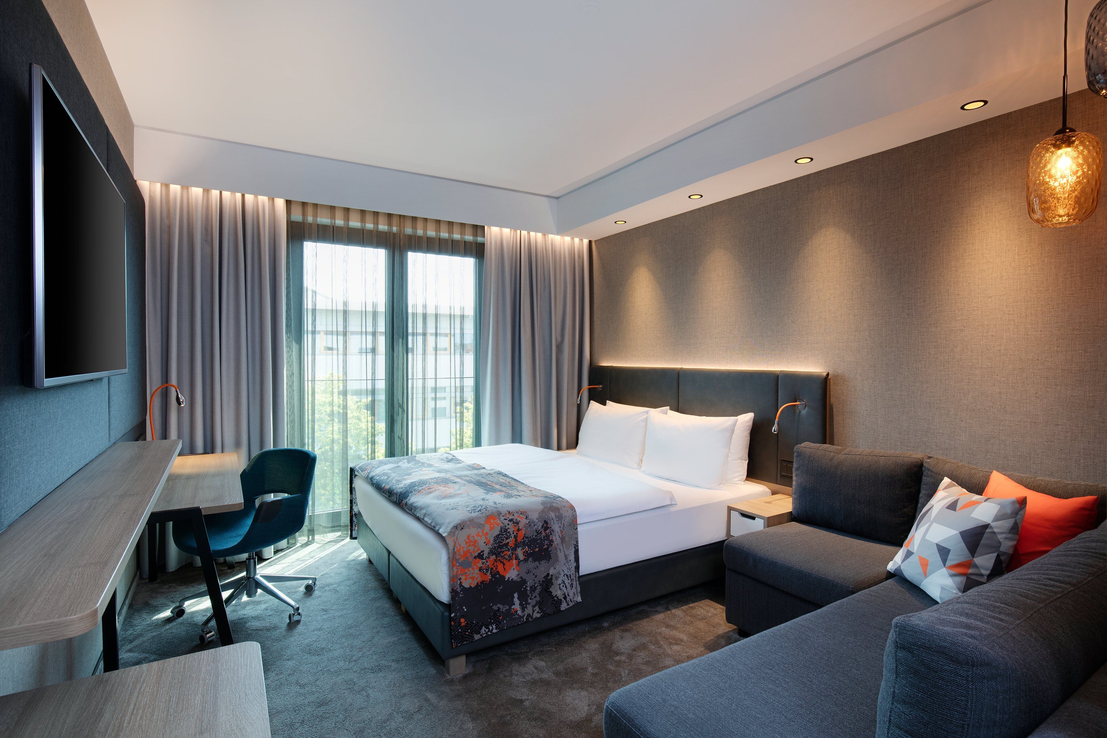 minibar, in-room safe, desk, laptop workspace