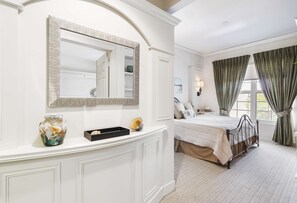 5080 Annunciation Circle, Unit 1205 | 2 slaapkamers, een strijkplank/strijkijzer, gratis wifi, beddengoed