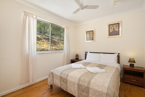 5 bedrooms, iron/ironing board, travel cot, free WiFi
