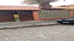 Property grounds - HOUSE WITH POOL IN ITANHAÉM (itanhaém)