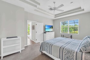 4 bedrooms, iron/ironing board, WiFi, bed sheets