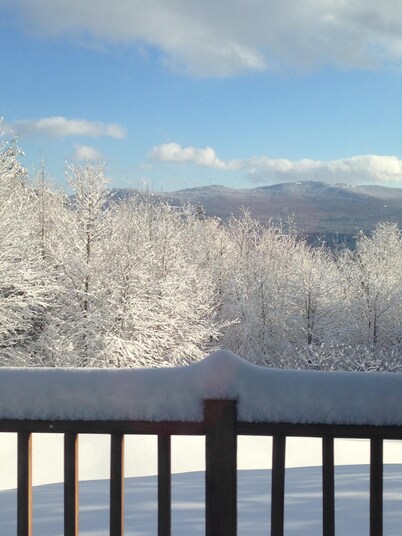 Relaxation in the mountains. Hike, Ski & explore around Jay Peak