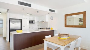 Fridge, oven, dishwasher, toaster