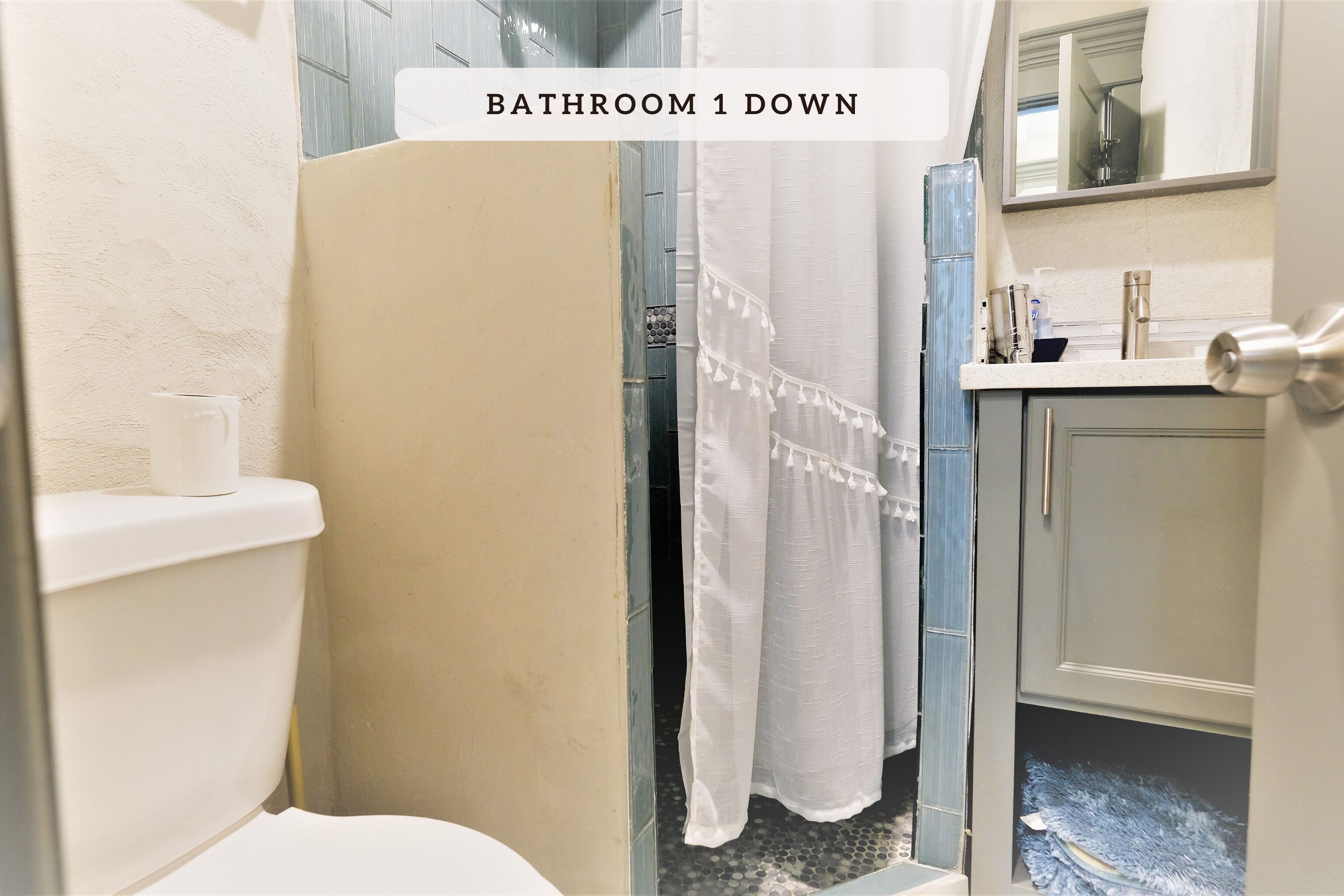 Dusche, Haartrockner, Handtücher, Shampoo