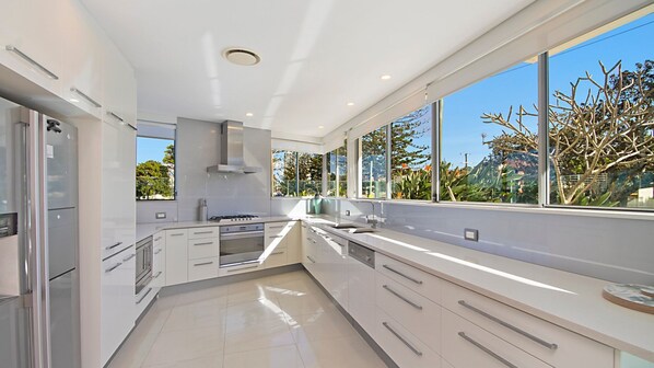 Fridge, microwave, oven, dishwasher