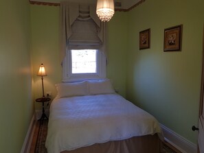 2 chambres, fer et planche Ă repasser, Wi-Fi, draps fournis