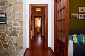 Luokittelematon kuva, 4 kautta 46, painike