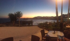 Outdoor dining - Luxury, modern apartment with breathtaking panoramic sea and mountain views (Marbella)