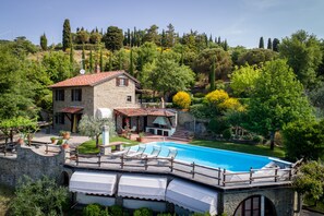 Pool - Villa immersed in the nature, relax and privacy, private pool and garden (Castiglion Fiorentino)