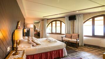 4 Schlafzimmer, Bügeleisen/Bügelbrett, WLAN, Bettwäsche