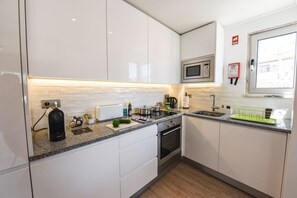 Fridge, microwave, oven, dishwasher