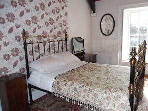 3 chambres, fer et planche Ă repasser, Wi-Fi, draps fournis
