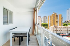 Outdoor dining - Donna II 7-32 (Benidorm)