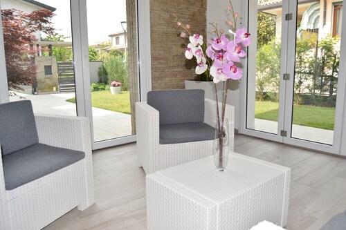 Villa in Montegrotto Terme, convenient to Padua, Venice and Verona 