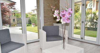 Villa in Montegrotto Terme, convenient to Padua, Venice and Verona