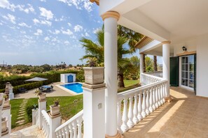 Pool - Villa for 10 people, with private pool (Loulé)