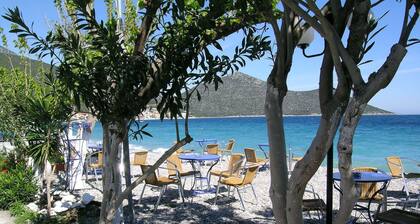 Detached house with fantastic sea views