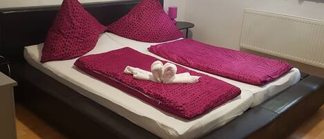 1 Schlafzimmer, Bügeleisen/Bügelbrett, Internetzugang, Bettwäsche