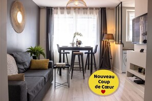 Télévision, chaîne hi-fi