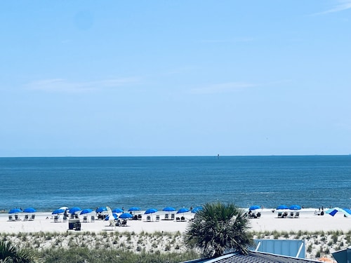 Most Amazing Views ever in this beautiful 2 bedrm 2 bath condo in Resort area!