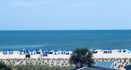 Kuukausittaiset asunnot talvella tässä Fabulous 2 Bedrm OF Condo upeat näkymät!