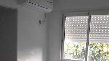 2 chambres, bureau, Wi-Fi gratuit, draps fournis